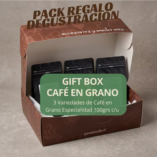 Caja regalo de café en grano con tres bolsas negras y ventana superior