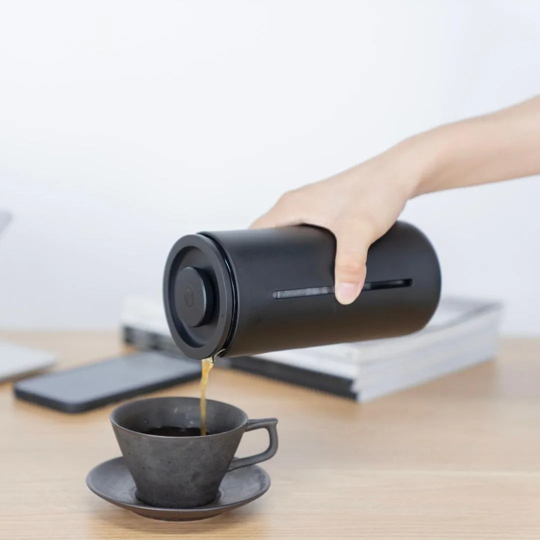 Cómo hacer café en una Prensa Francesa en 4 rápidos pasos