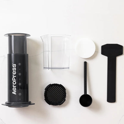 Accesorios de prensa de café: taza transparente, filtro y piezas negras