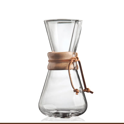 Cafetera Chemex de vidrio transparente con banda de madera y correa de cuero