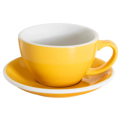 Taza y plato EGG 300 ml en color amarillo con asa