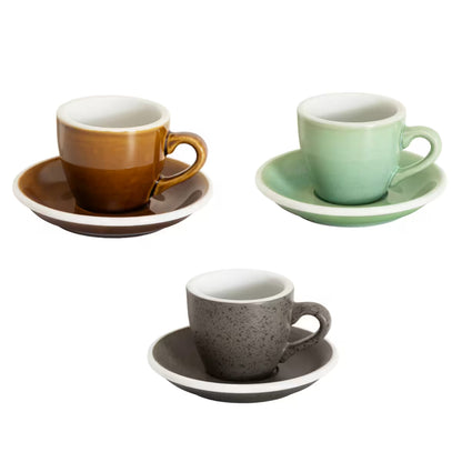 Juego de taza y plato espresso de cerámica color caramelo