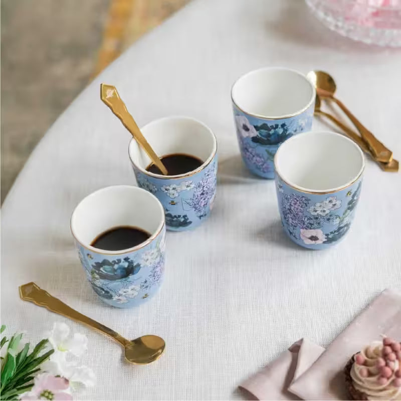 Set cucharillas doradas Bridgerton Bialetti en ambientación estilo Regency