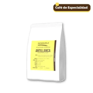 Café Antillanca: Bolsa de 250g de Bourbon Rosado, aroma a mango y miel, sabor a naranja y panela, origen Huila, Colombia.