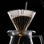 Dripper Turbo Timemore Preparando Café